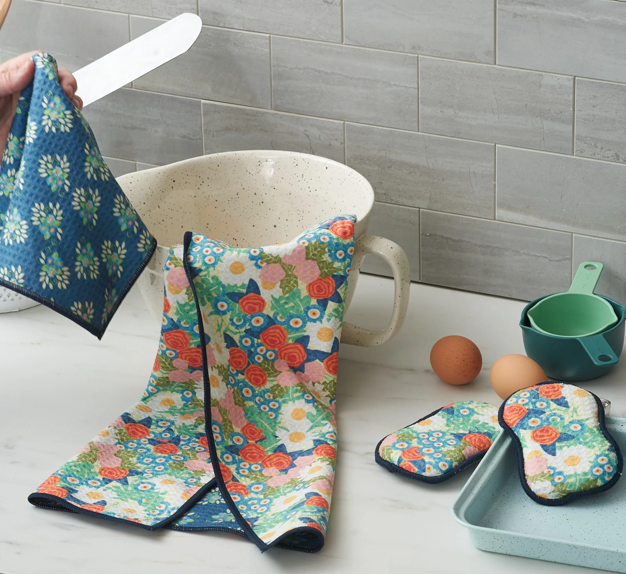 Vintage Calico Anywhere Towel - Image 4