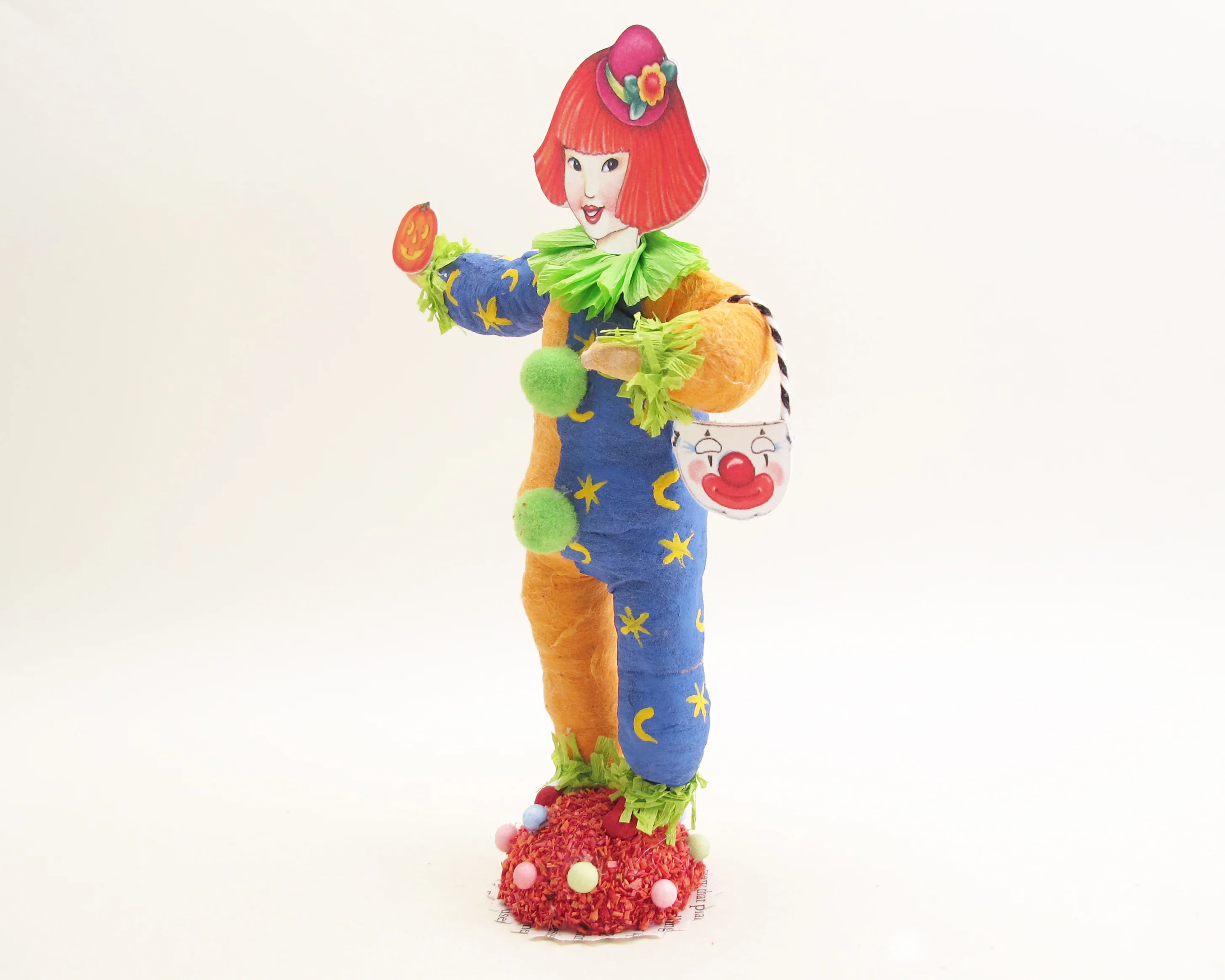 Gracie Clown Halloween Figure - Image 3