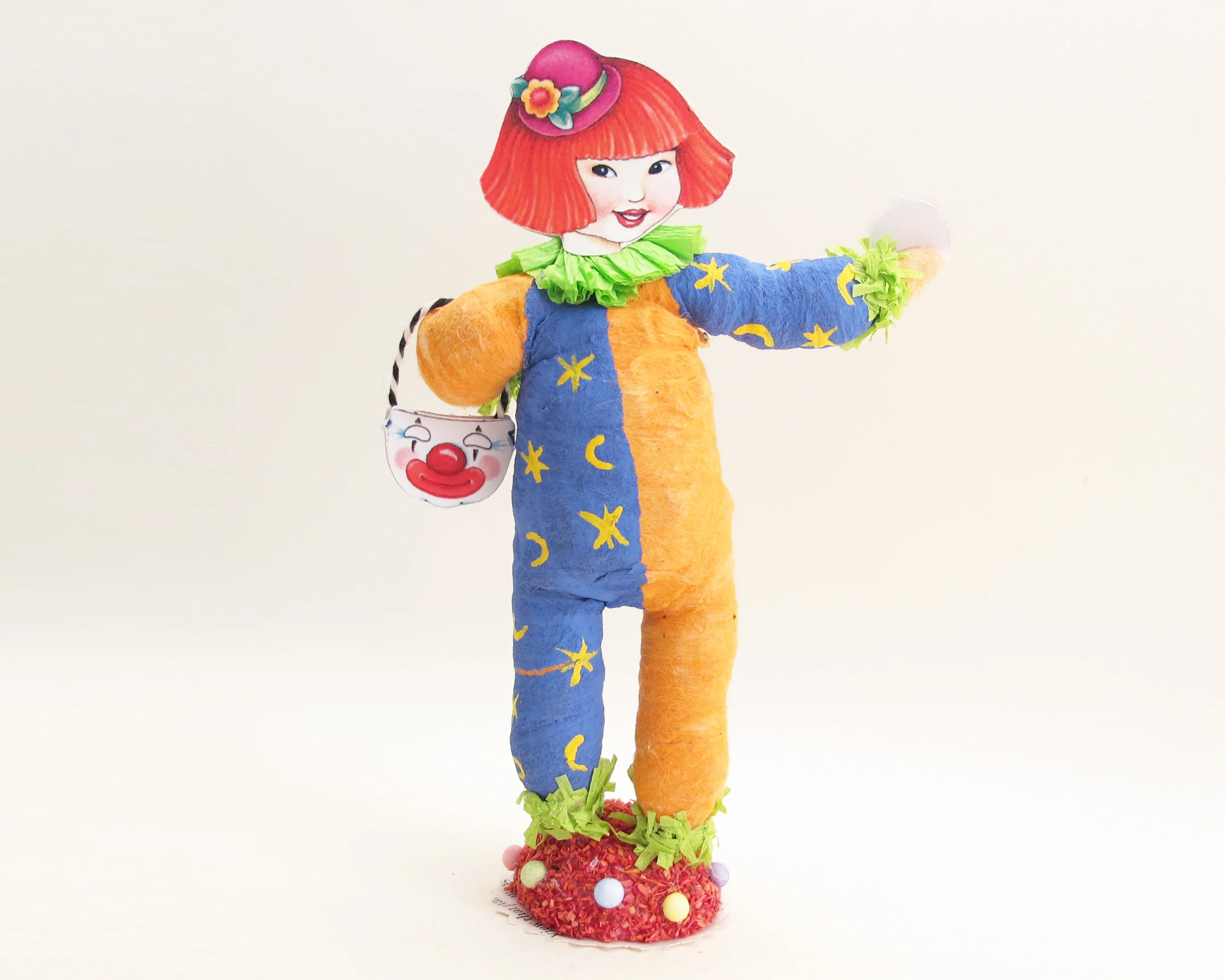 Gracie Clown Halloween Figure - Image 4