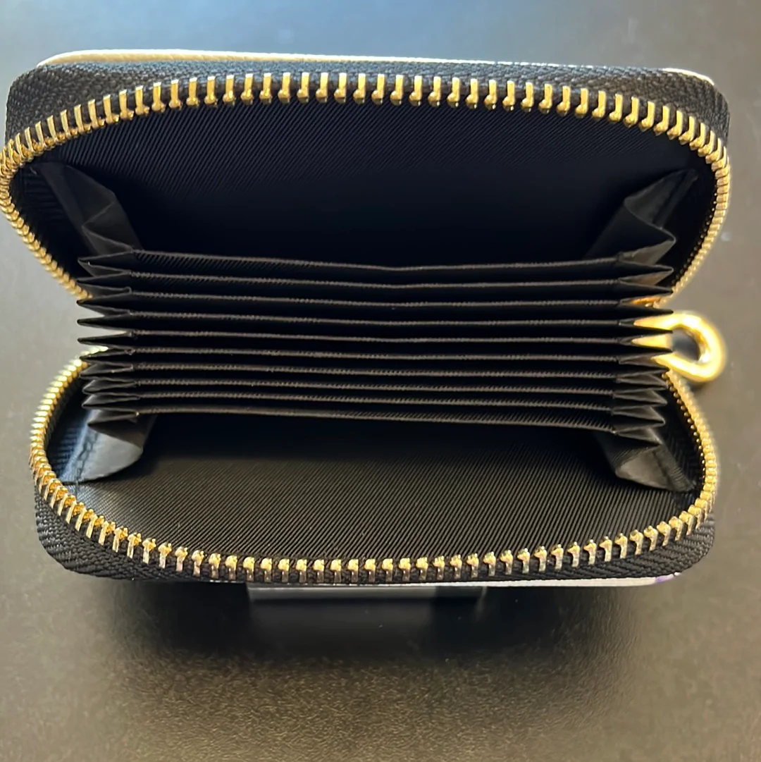 Queen Castle Zipper Wallet - Image 5