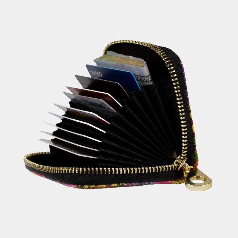 Queen Castle Zipper Wallet - Image 6