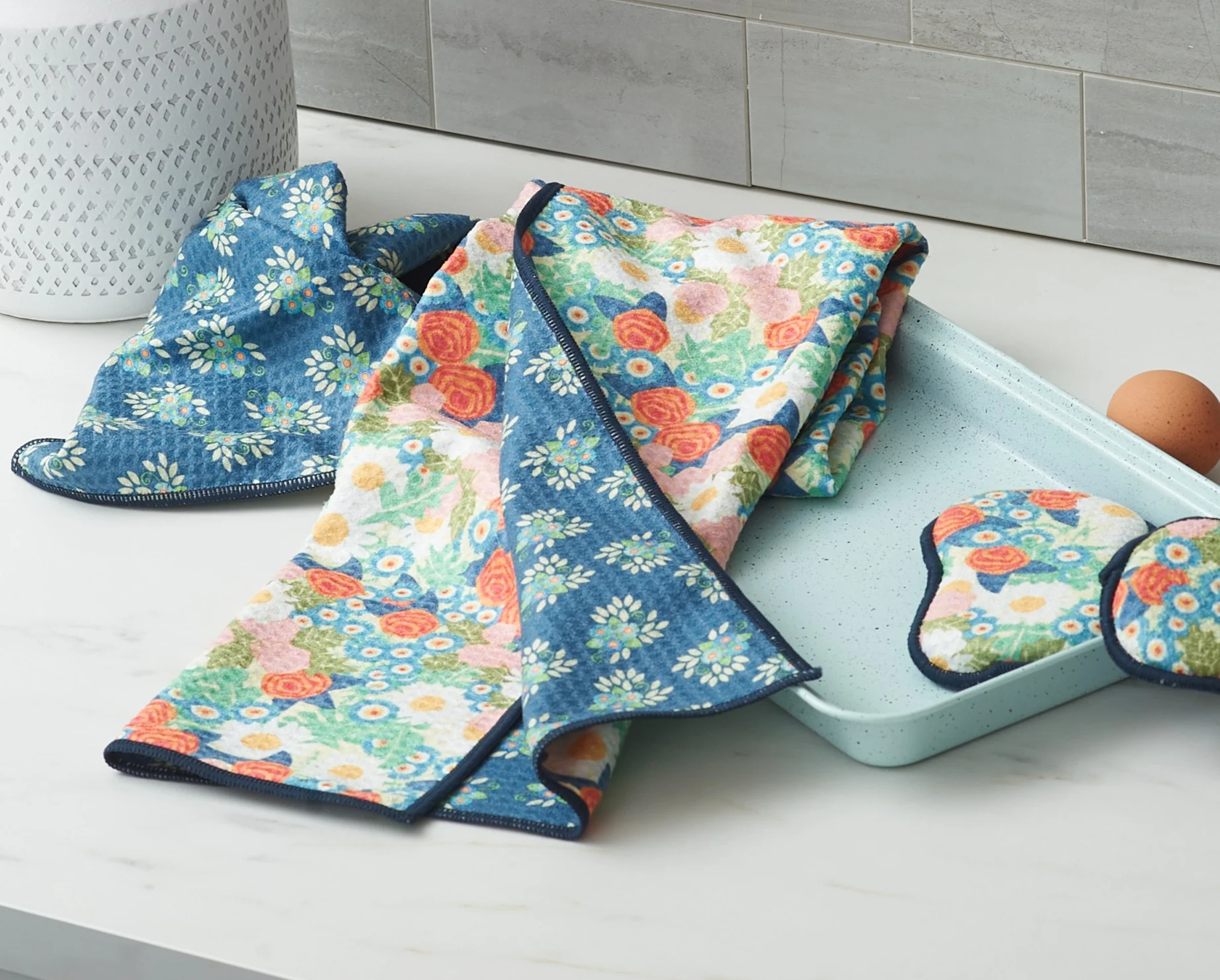 Vintage Calico Double Duty Towels - Image 4